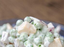 Old-School Creamy Pea Salad